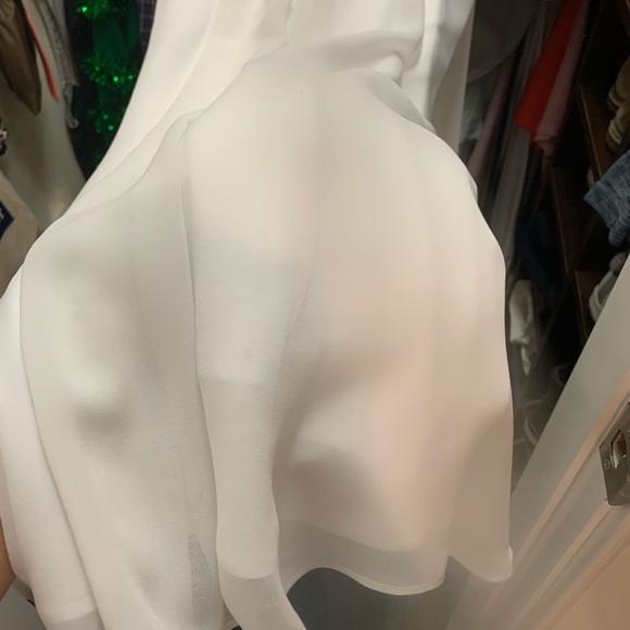 La Femme White Evening/Prom Dress - Picture 5 of 8